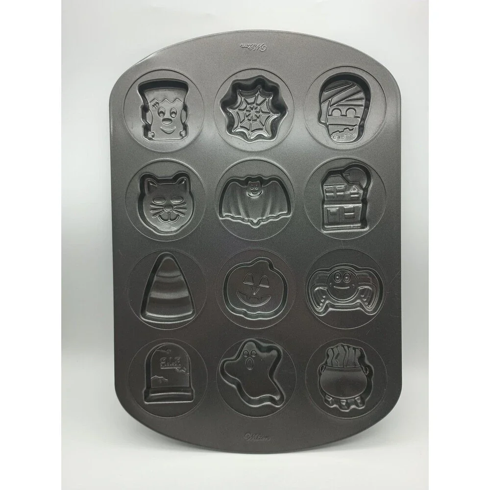 2008 WILTON HALLOWEEN COOKIE PAN  12  SPOOKY SHAPES Cat Bat Mummy Haunted House